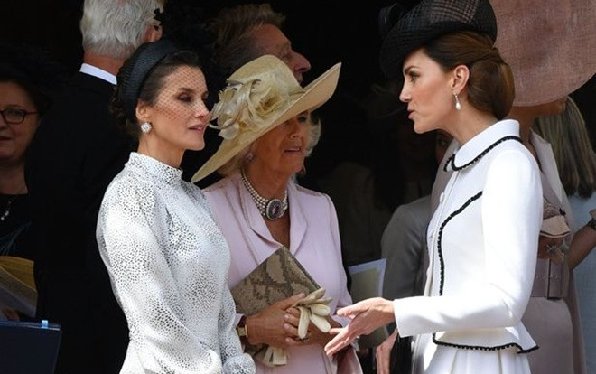 Công nương Kate bị tố 'ngó lơ' mẹ chồng Ảnh 2