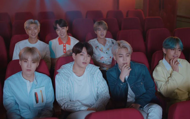 BTS ra mắt MV tiếng Nhật 'Lights': Những thước phim kỉ niệm chợt cùng nhau ùa về Ảnh 2