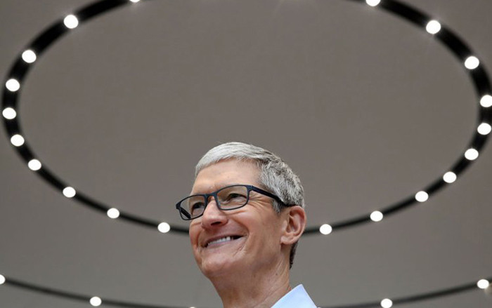 Một ngày của 'thuyền trưởng' Apple Tim Cook: Dậy lúc 4 giờ sáng, đọc 700 - 800 email Ảnh 2