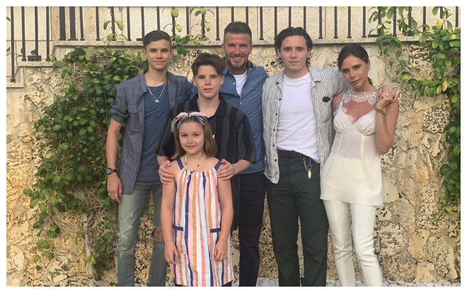 Kỉ niệm 20 năm ngày cưới, gia đình Beckham gửi lời ngọt ngào, riêng Harper lại gây chú ý với món quà đặc biệt Ảnh 2