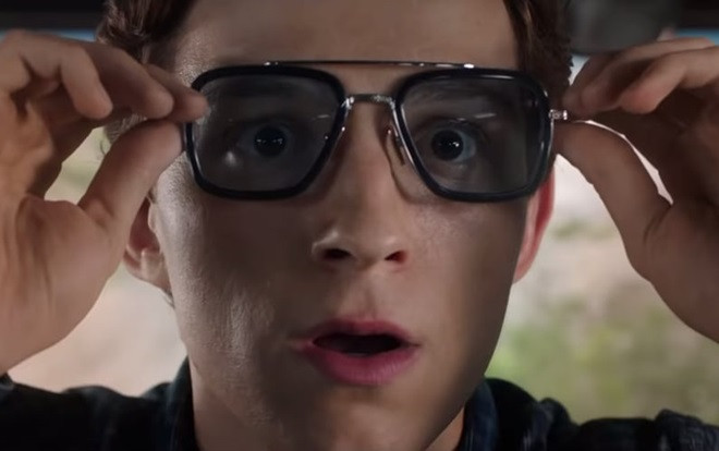 Phim Spider-Man: Far From Home và ngụ ý ẩn sau chiếc kính EDITH của Iron Man Ảnh 2