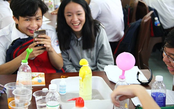 Cười nghiêng ngả với cậu học sinh 'giỏi' Hóa học của năm, giải phương trình ‘bá đạo’ vô cùng Ảnh 2