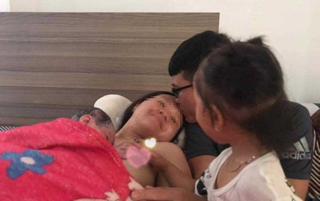 Chia sẻ quá trình sinh con thuận tự nhiên tại nhà, mẹ bỉm sữa bị dân tình phản đối gay gắt Ảnh 2