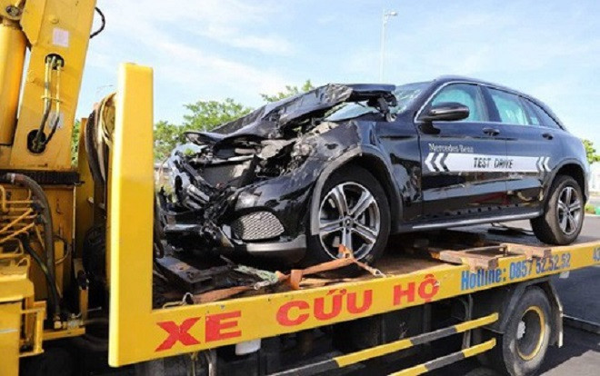 Lời khai của nữ tài xế lái xe Mercedes tông hàng loạt xe máy khiến 9 người bị thương ở Sài Gòn Ảnh 2
