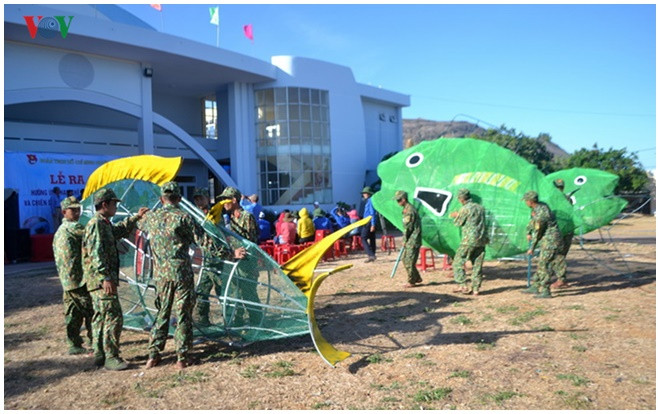 Lý Sơn đưa vào sử dụng 4 chú 'Cá ăn rác thải nhựa' Ảnh 2