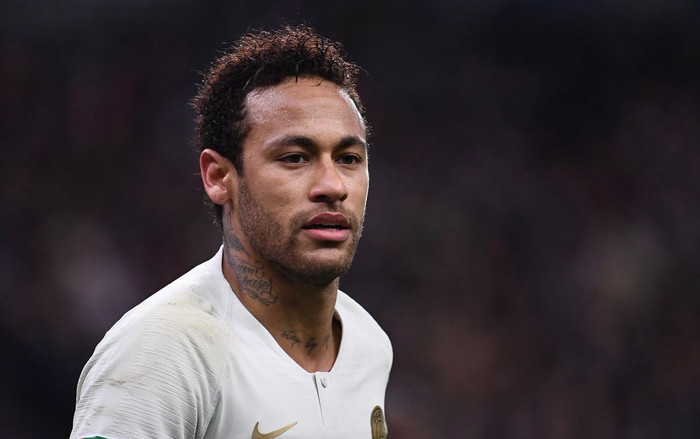 NÓNG: Neymar chính thức được tự do Ảnh 2