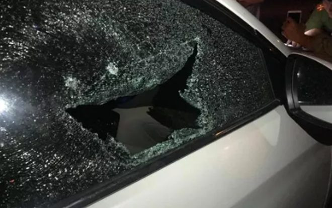 Truy tìm đối tượng đập vỡ cửa kính ô tô, trộm tài sản giữa ban ngày ở Đà Nẵng Ảnh 2