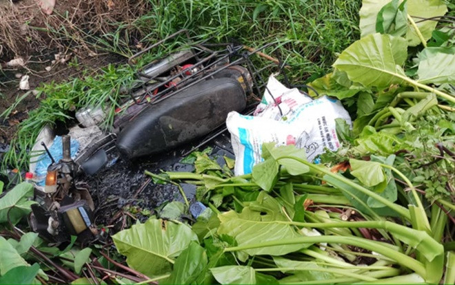 Bàng hoàng phát hiện người phụ nữ tử vong dưới mương nước cạnh chiếc xe máy Ảnh 2