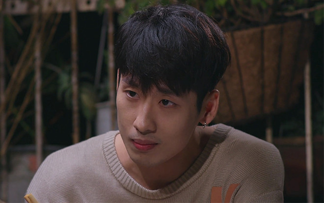 Tập 3 '21 ngày yêu em': Mượn rượu trải lòng, Tuấn Trần say nắng Salim bởi nét cá tính Ảnh 2