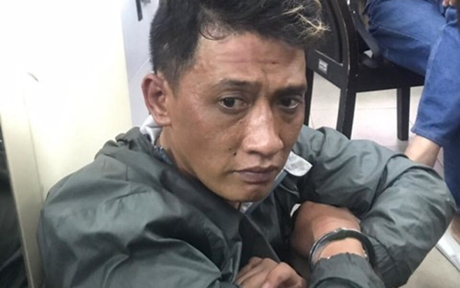 Bắt nhóm cướp giật dùng hung khí và bình xịt hơi cay chống trả công an ở Sài Gòn Ảnh 2