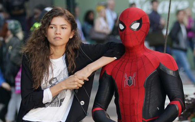 'Bạn gái trên phim' của Tom Holland sợ anh chàng sẽ bị tắt thở trong bộ đồ Spider-Man Ảnh 2