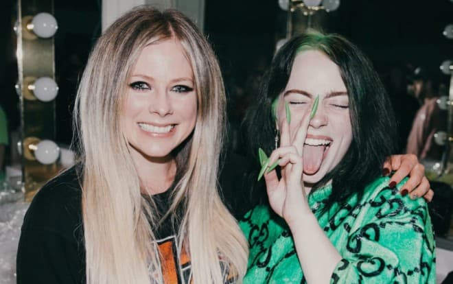 Bức ảnh Avril Lavigne chụp cùng Billie Eilish bỗng gây sốt: 'Ma cà rồng' là có thật trên đời! Ảnh 2