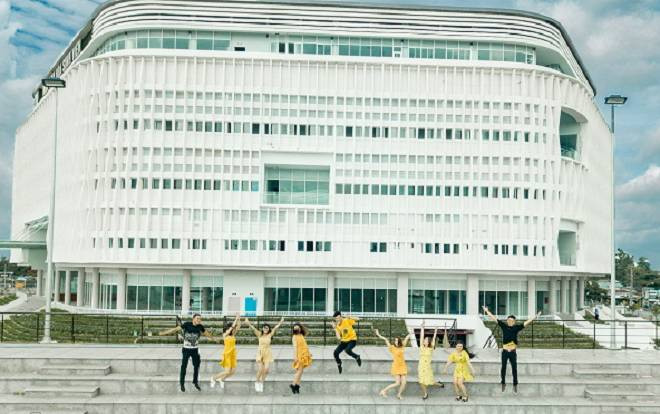 Sướng như sinh viên Làng Đại học: Thỏa sức vui chơi, 'sống ảo cực chất' với địa điểm mới toanh vừa xuất hiện Ảnh 2