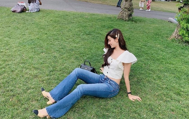 Dùng kẹp tóc điệu đà xinh như thế mà Huyền My lại bị bố bảo như 'cắm cột thu lôi' lên đầu Ảnh 2