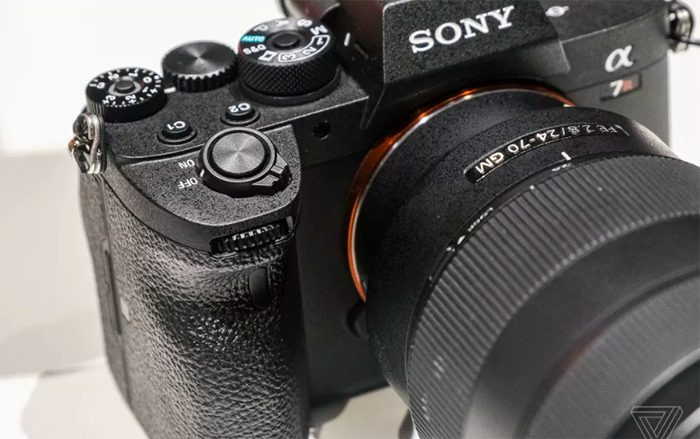 Sony ra mắt máy ảnh full-frame không gương lật với cảm biến 61 MP đầu tiên trên thế giới Ảnh 2