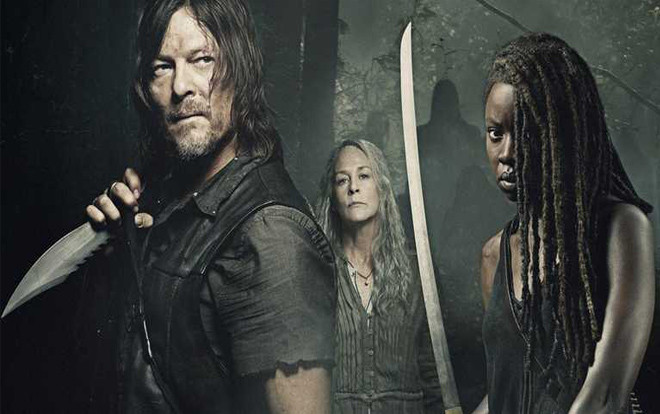 The Walking Dead 10: Michonne tử chiến với nhóm xác sống giữa biển lửa Ảnh 2