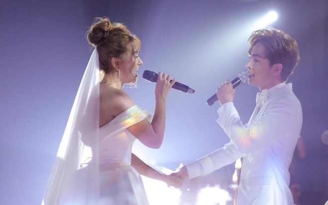 'Lịm tim' cùng màn song ca 'Cưới nhau đi' của Thu Thủy và ông xã Kin Nguyễn Ảnh 2