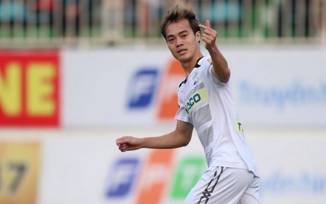 Cận cảnh Xuân Trường chuyền đẳng cấp cho Văn Toàn 'xé lưới' Hà Nội Ảnh 2