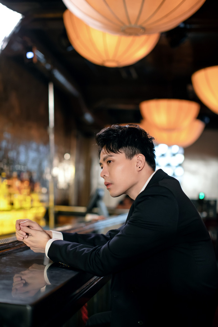 Vuột mất Liz Kim Cương dù chỉ 'một phút', Trịnh Thăng Bình xót xa nhìn người yêu chịu thiệt thòi