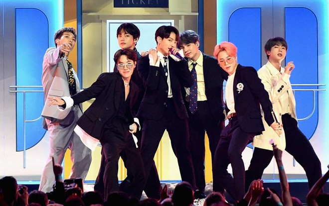 Phản ứng cuồng nhiệt của BTS khi nhận được những tình cảm đáng yêu của TXT Ảnh 2