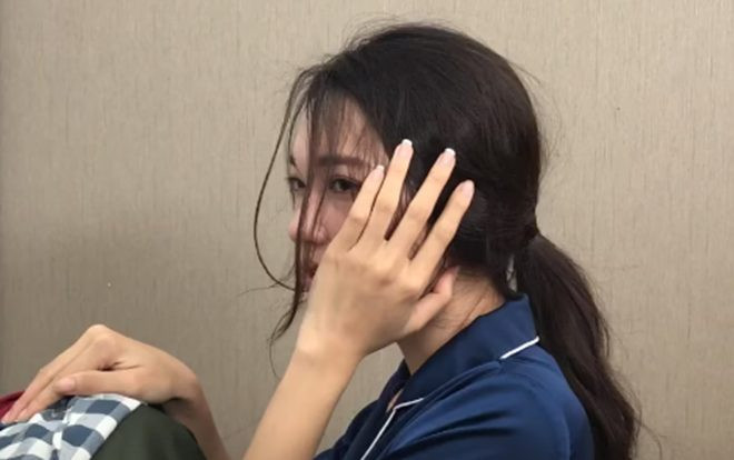 Bạn gái Phan Văn Đức bị đánh tả tơi, đáp trả: 'Ngoài đời thì chết với chị' Ảnh 2