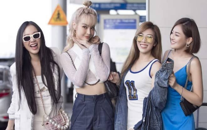 Trước loạt dự án cá nhân 2019, Trang Pháp, MLee rạng rỡ cùng hội bạn thân lên đường đến Singapore tham dự sự kiện thể thao Đông Nam Á Ảnh 2