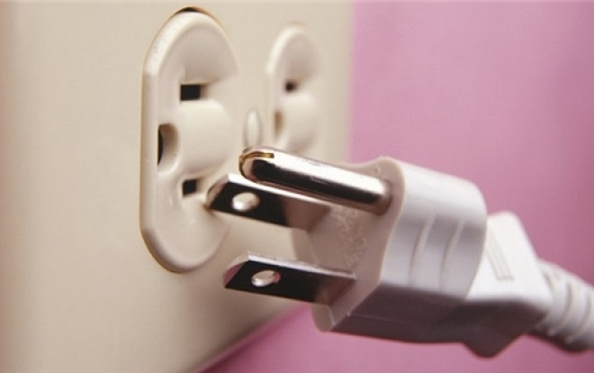 Thái Bình: Đang tưới cây, 2 vợ chồng bị điện giật tử vong Ảnh 2