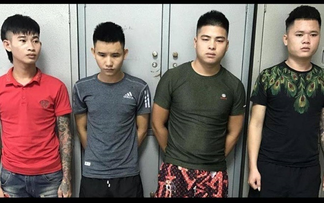 Bắt nhóm chuyên cho vay nặng lãi, ném chất bẩn vào nhà dân ép trả tiền thay người thân Ảnh 2