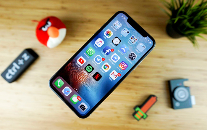 iPhone 12 sẽ có màn hình siêu mượt, chơi game hay xem phim đều sướng khỏi phải bàn Ảnh 2