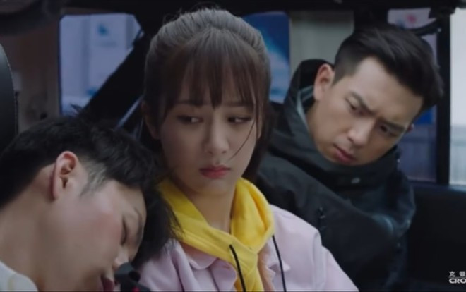 'Cá mực hầm mật' tập 24 + 25: Hàn Thương Ngôn nhờ người gửi cho Đồng Niên 2,000 NDT phí chia tay Ảnh 2