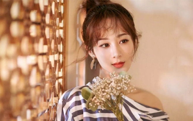 Chia tay Tần Tuấn Kiệt, Dương Tử được tiểu sinh theo đuổi - Liệu đó có phải là Lý Hiện? Ảnh 2