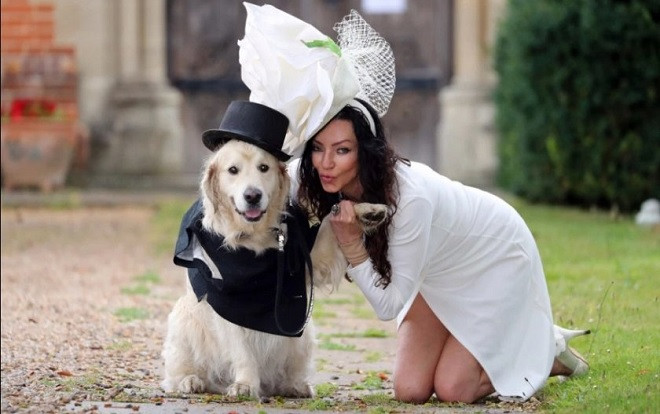 Sau 220 lần hẹn hò thất bại, cô nàng xinh đẹp làm điều gây choáng Ảnh 2