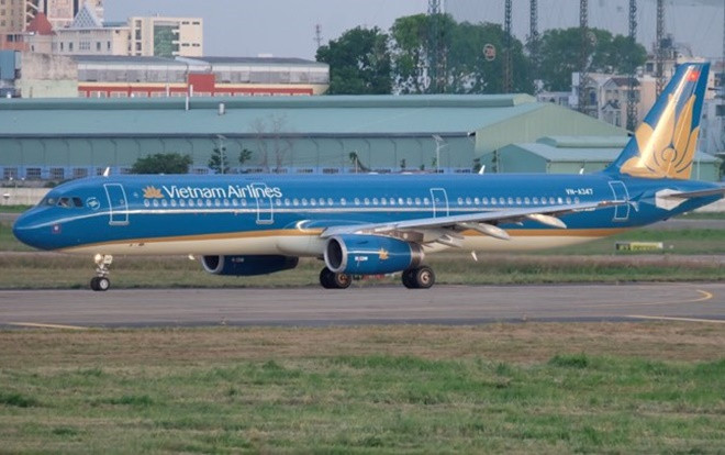 Vietnam Airlines hạ cánh khẩn cấp xuống Đà Nẵng để cấp cứu cho hành khách bị thương Ảnh 2