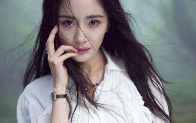 Công ty Dương Mịch lại xuất hiện 'kẻ vong ơn', nổi tiếng xong yêu cầu chấm dứt hợp đồng, dân mạng: Xem có thể nổi bao lâu? Ảnh 2