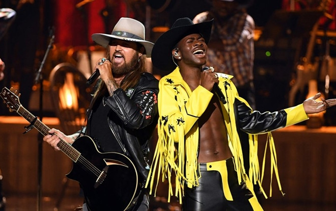 Xuất hiện một 'đối thủ' vừa vượt mặt Old Town Road trên Itunes: ngôi vị đầu bảng Billboard sắp sửa bị hạ bệ? Ảnh 2