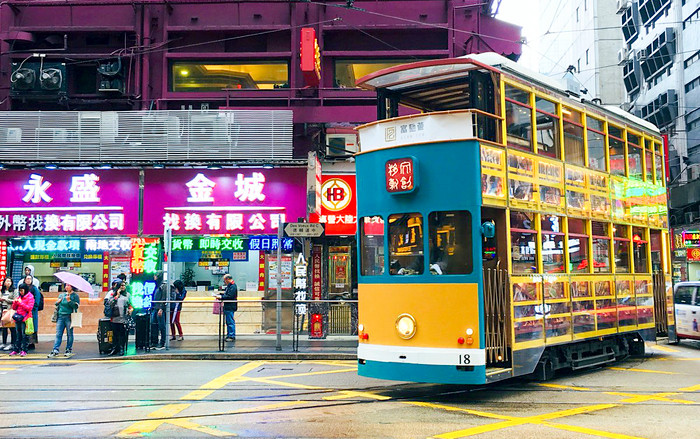 Mục sở thị Circus Tram, siêu xe điện 2 tầng chỉ dành cho những người giàu có tại Hồng Kông Ảnh 2