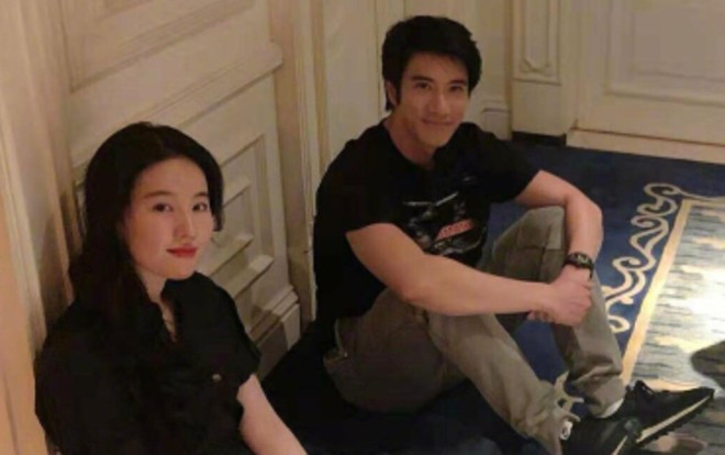 Vương Lực Hoành, Lưu Diệc Phi trong một cùng một khung hình sau 10 năm Ảnh 2