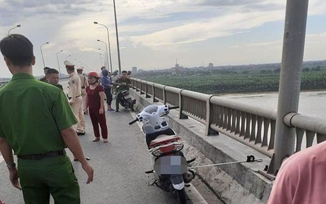 Vụ cô gái trẻ nhảy xuống sông Hồng tự tử: Tìm thấy tin nhắn vĩnh biệt bạn trai Ảnh 2