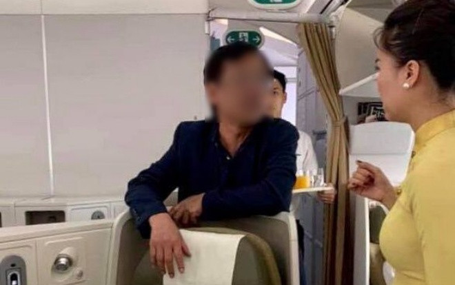 'Không có căn cứ xử lý hình sự đại gia bất động sản bị tố sàm sỡ cô gái trên chuyến bay Vietnam Airlines' Ảnh 2
