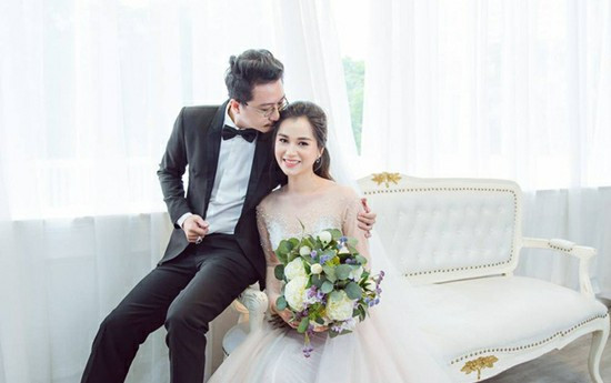 Hứa Minh Đạt đòi làm virus lây 'hạnh phúc' cho Lâm Vỹ Dạ sau 9 năm sống chung Ảnh 2