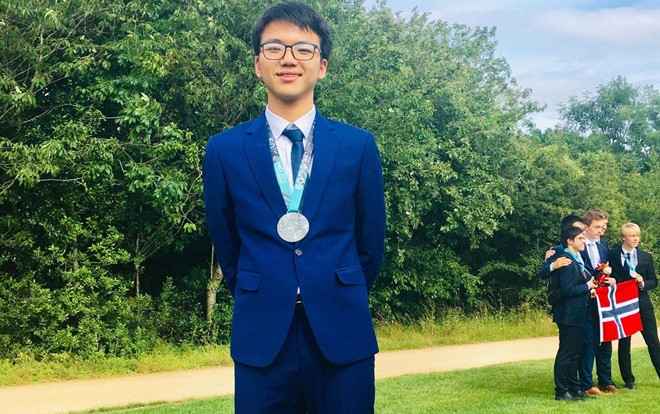 Chàng trai 'Bạc' của Olympic Toán quốc tế 2019: 'Khó là một trong những thứ hấp dẫn của môn Toán mà' Ảnh 2