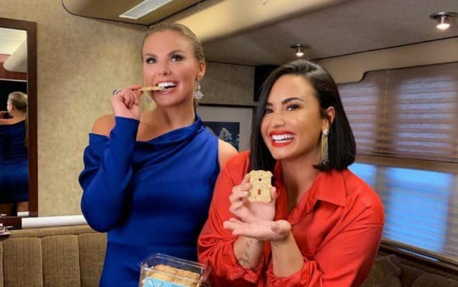Demi Lovato chính thức tái xuất sau tuyên bố ở ẩn với vai trò… khán giả gameshow hẹn hò Ảnh 2