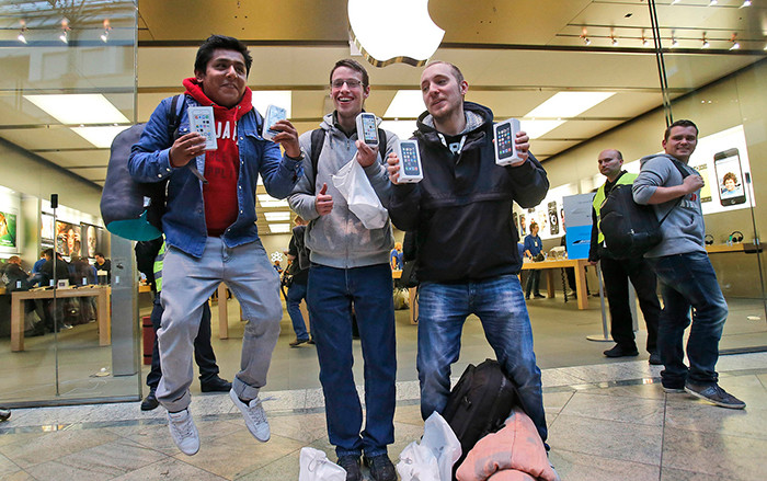 Mua iPhone lúc này không khác nào ném tiền qua cửa sổ Ảnh 2