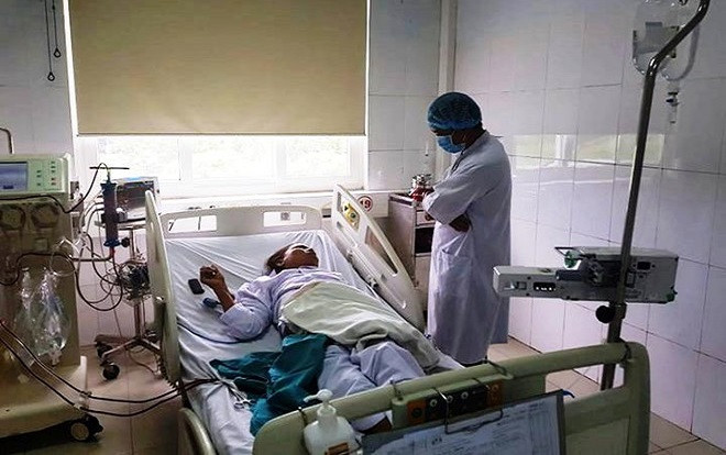 Nghệ An: 6 bệnh nhân đang chạy thận có biểu hiện sốc, nghi do máy gặp sự cố Ảnh 2
