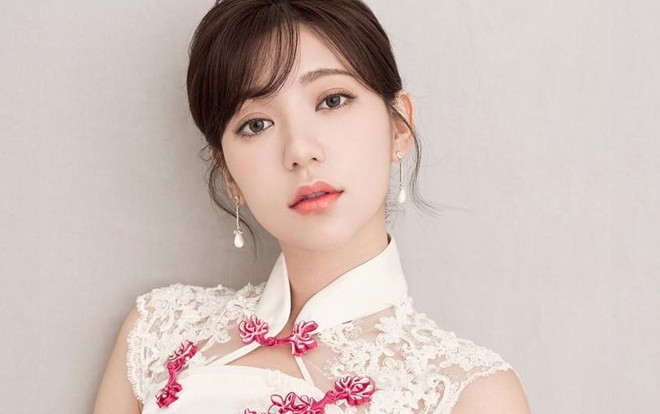 Ngất ngây với vẻ đẹp không tuổi của nữ chính ‘người thứ ba’ trong bộ phim 'Chúng ta không thể làm bạn'! Ảnh 2