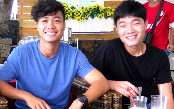 Công Phượng và Xuân Trường nhảy giỏi, hát hay như thế nào? Ảnh 2