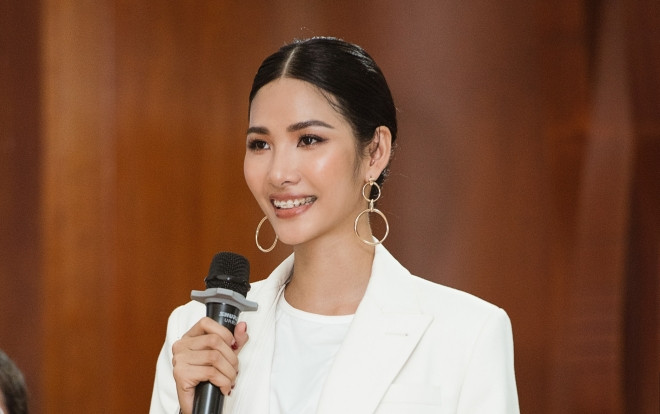 Hoàng Thùy tâm huyết với dự án WE mang đến Miss Universe: Làm gì khi bị chê bai nhan sắc? Ảnh 2