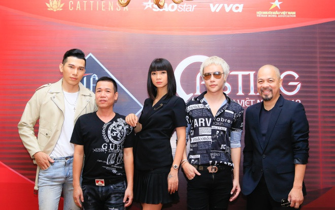 Dàn giám khảo 'cầm cân nảy mực' casting Siêu mẫu Việt Nam tại Hà Nội: Ngọc Tình cực điển trai, Hạ Vy hoá quý cô kiêu sa Ảnh 2