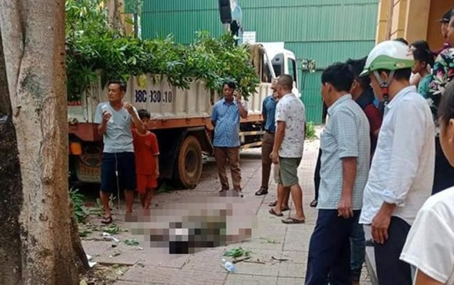 Thùng xe cẩu rơi khi đang cắt cành cây, một người đàn ông ở Hà Tĩnh tử vong tại chỗ Ảnh 2