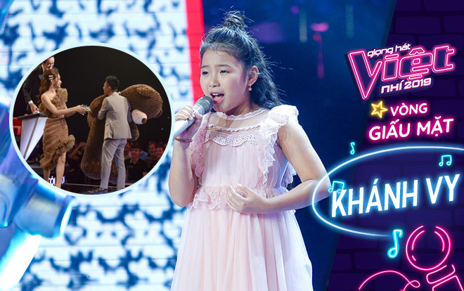 Tặng gấu bông khổng lồ cho học trò Hương Giang - Khánh Vy, Dương Khắc Linh 'lỗ nặng' tại The Voice Kids 2019 Ảnh 2